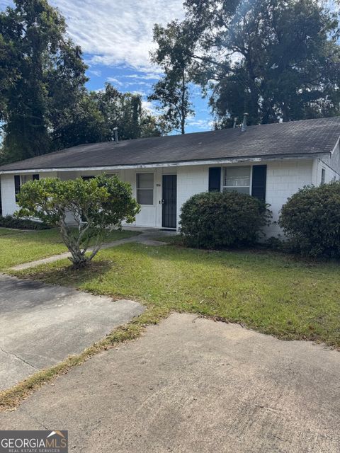 Photo of 924 Highsmith Street, Waycross, GA 31501 (MLS # 10637648)