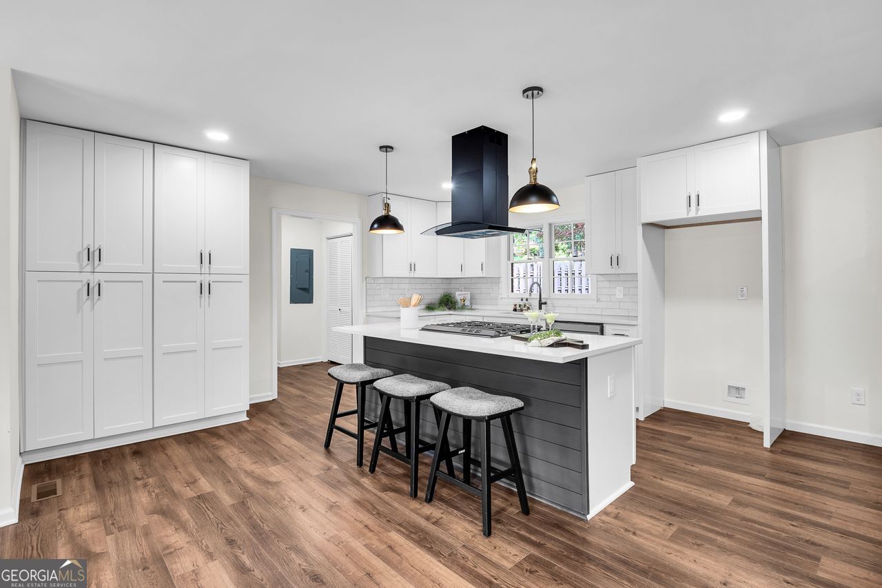 Burnt Hickory Hills - Residential