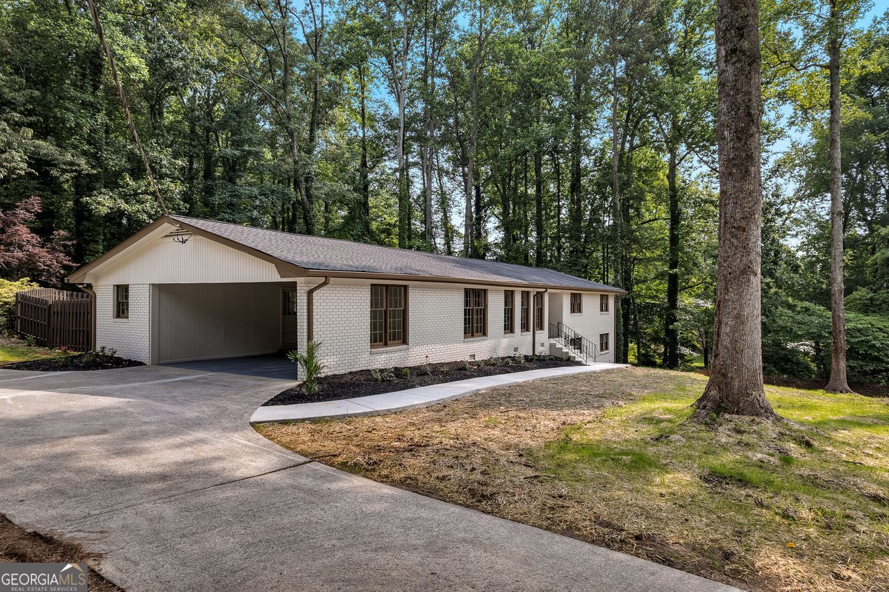 Burnt Hickory Hills - Residential