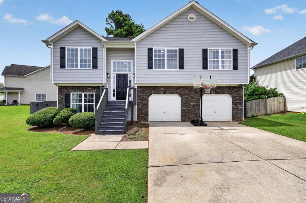 Photo of 661 Nine Oaks Circle, Villa Rica, GA 30180 (MLS # 10806750)