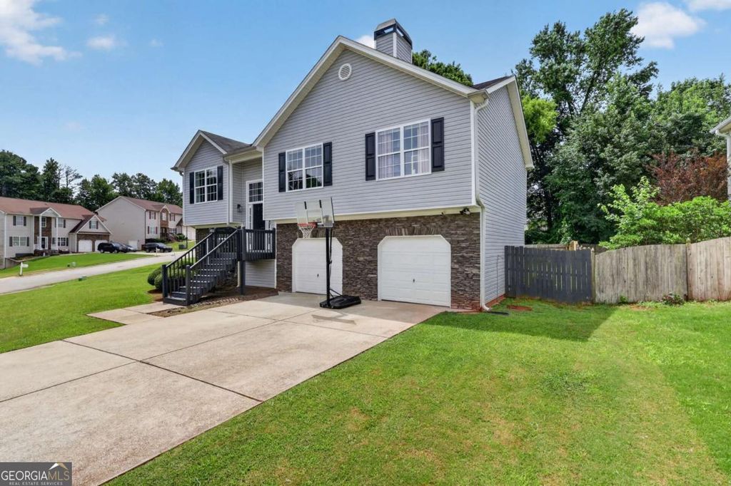 Photo of 661 Nine Oaks Circle, Villa Rica, GA 30180 (MLS # 10806750)