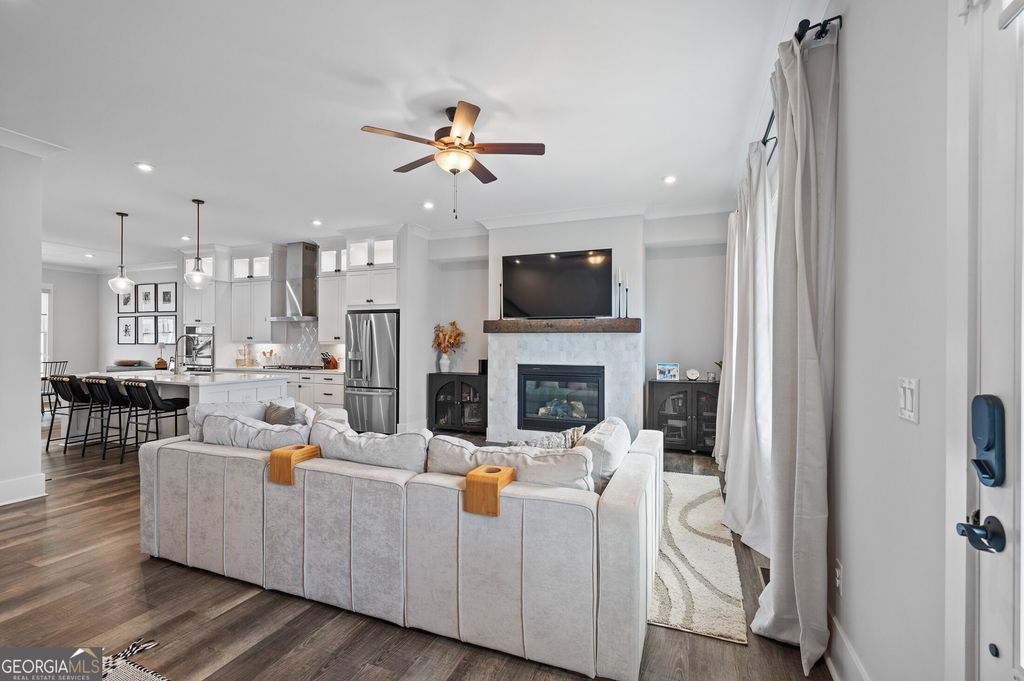 Photo of 730 Elmwood Way, Roswell, GA 30075 (MLS # 10712822)