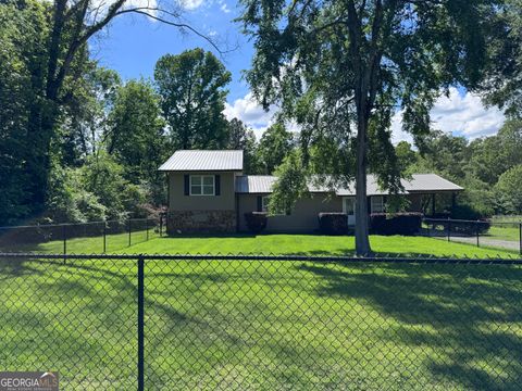 Photo of 10 Woodland Drive, Centre, AL 35960 (MLS # 10520826)