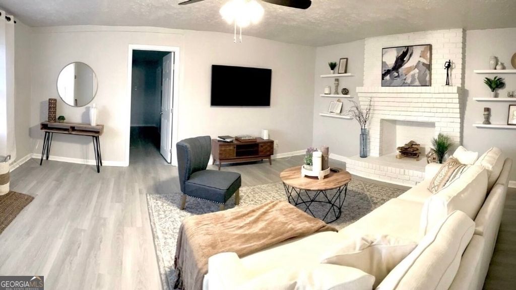 Photo of 513 Arnold Mill Road, Woodstock, GA 30188 (MLS # 10684194)