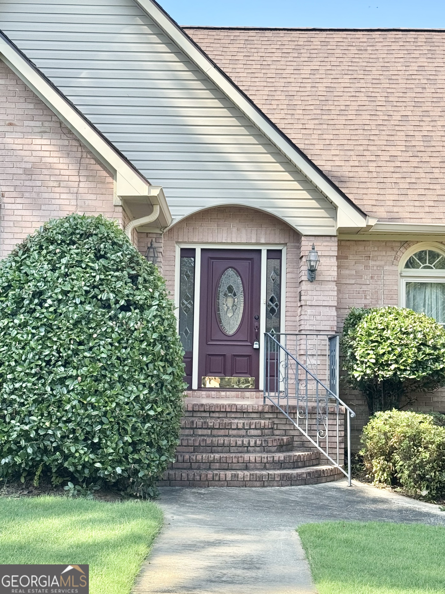 2 Meadowood DR NW