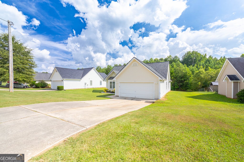 Photo of 111 Margaret Way, Hogansville, GA 30230 (MLS # 10805502)
