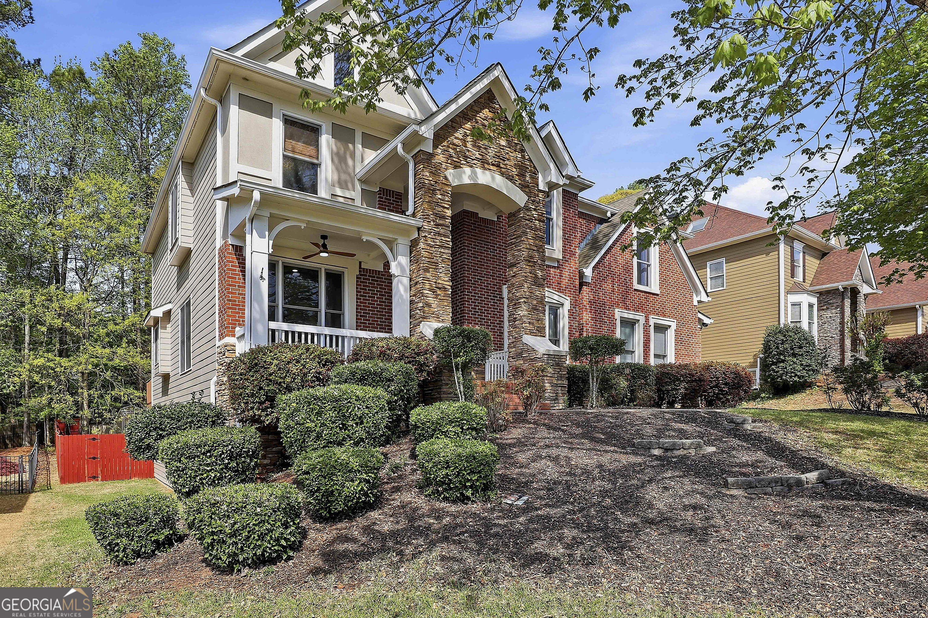 40 Hidden Woods LN