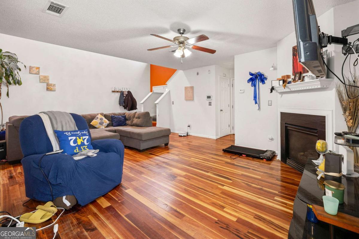 4125 Alveston DR