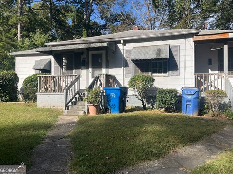 Photo of 1365 Epworth Street SW, Atlanta, GA 30310 (MLS # 10621117)