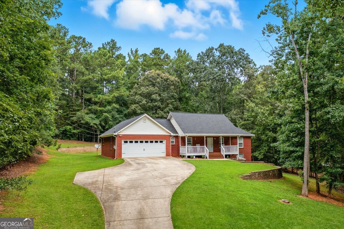 7946 Lambert RD