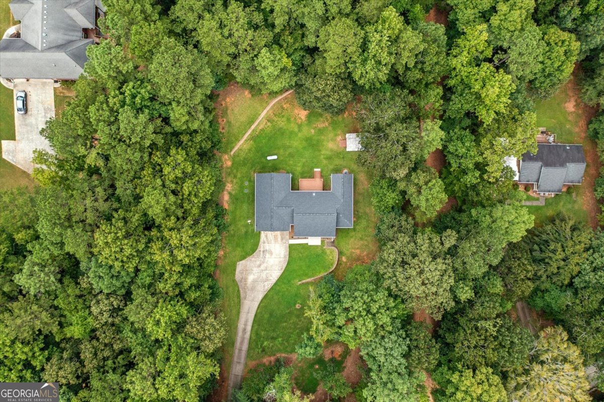 7946 Lambert RD