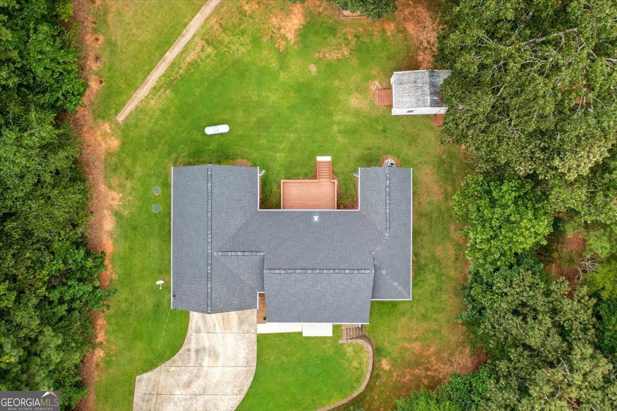 7946 Lambert RD