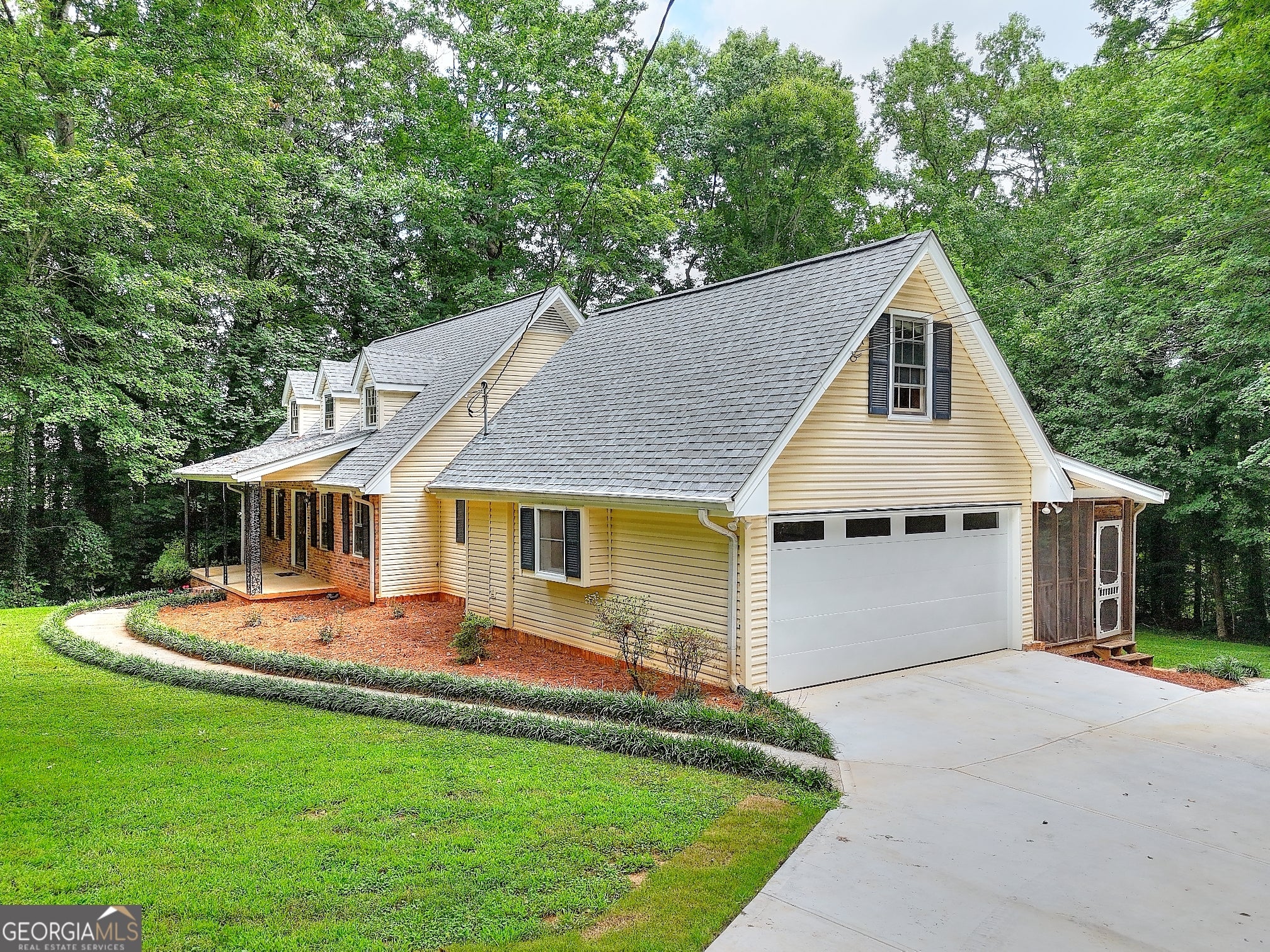66 SW Lockring DR