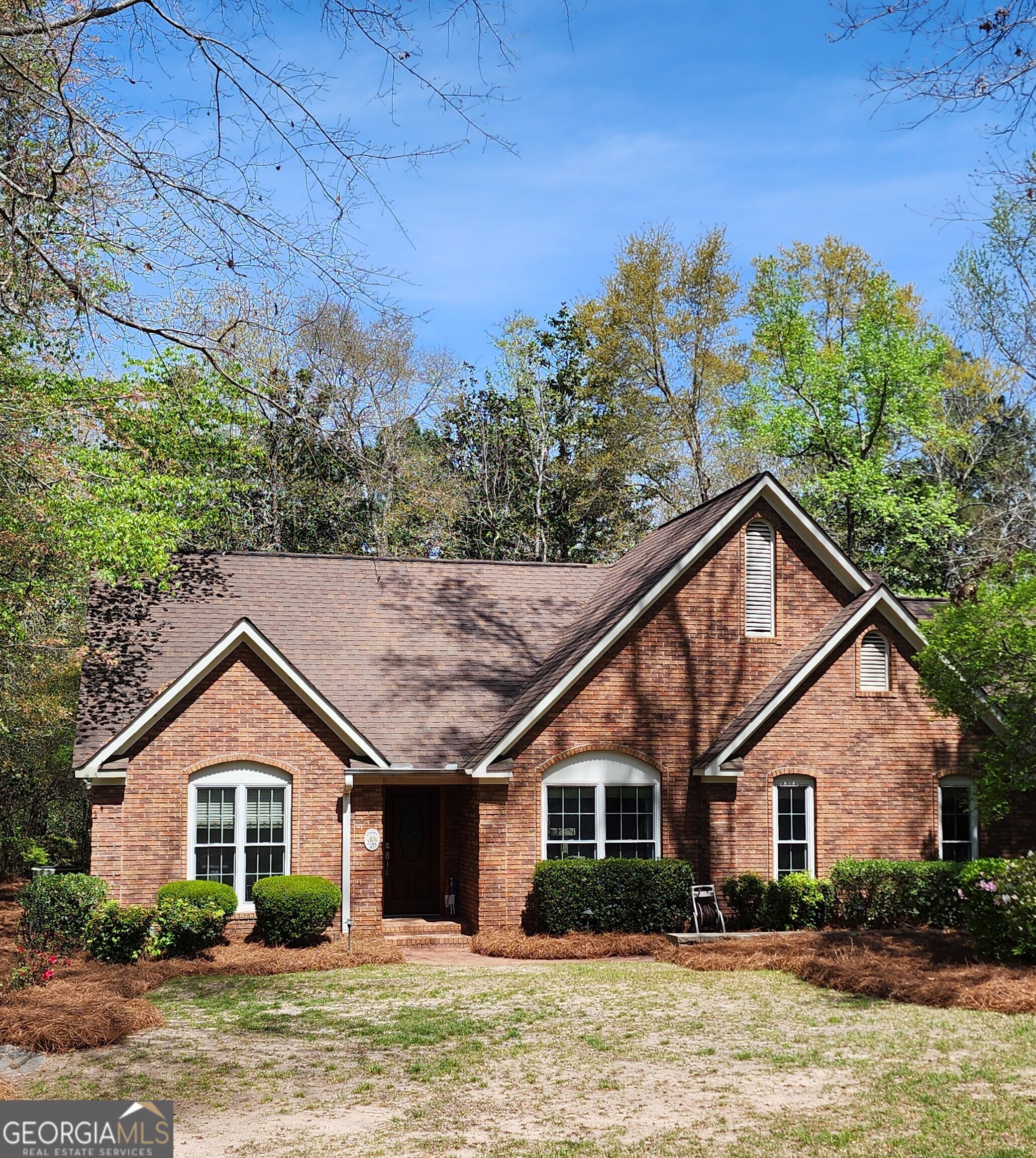 213 Falcon Crest