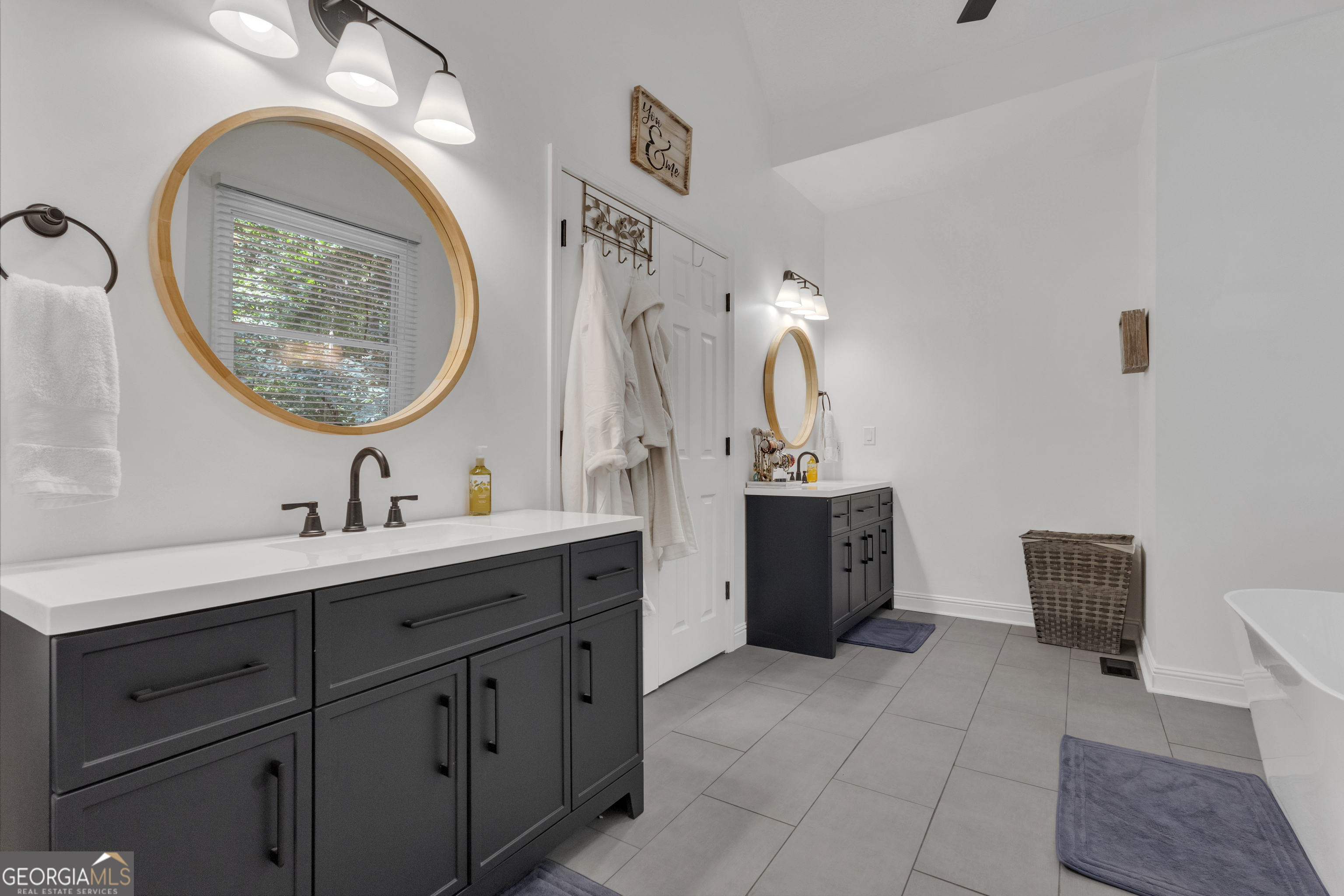 425 Birkdale DR