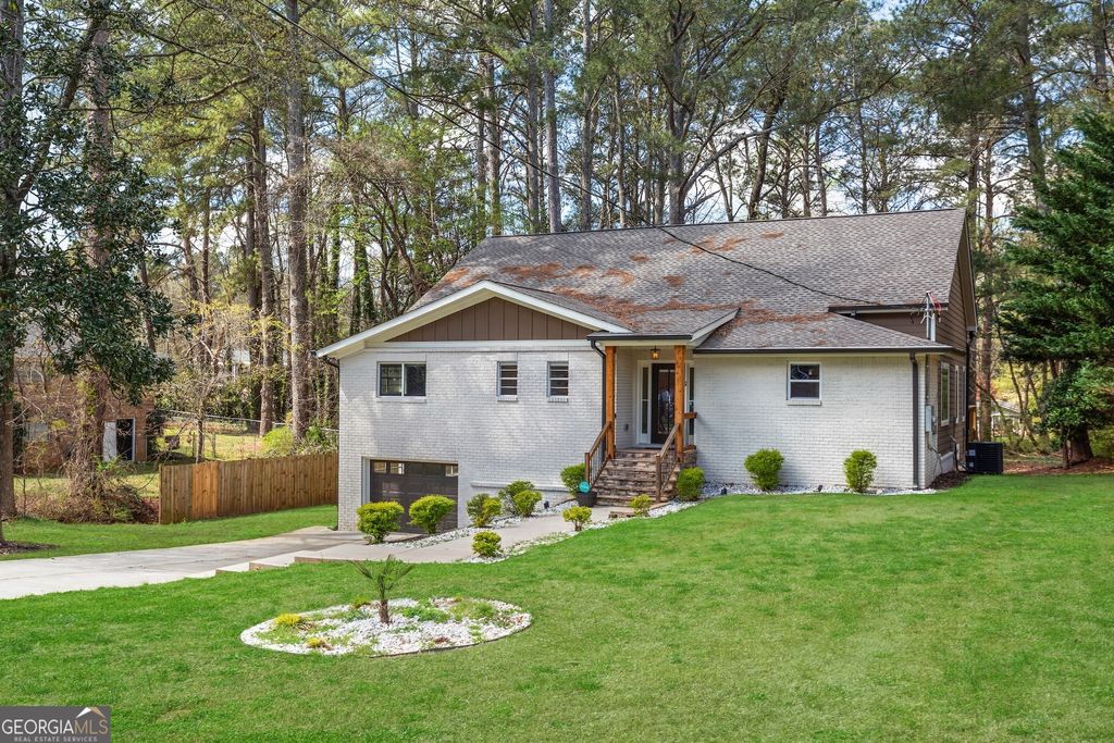 Photo of 4109 Barbara Drive NE, Marietta, GA 30066 (MLS # 10714900)