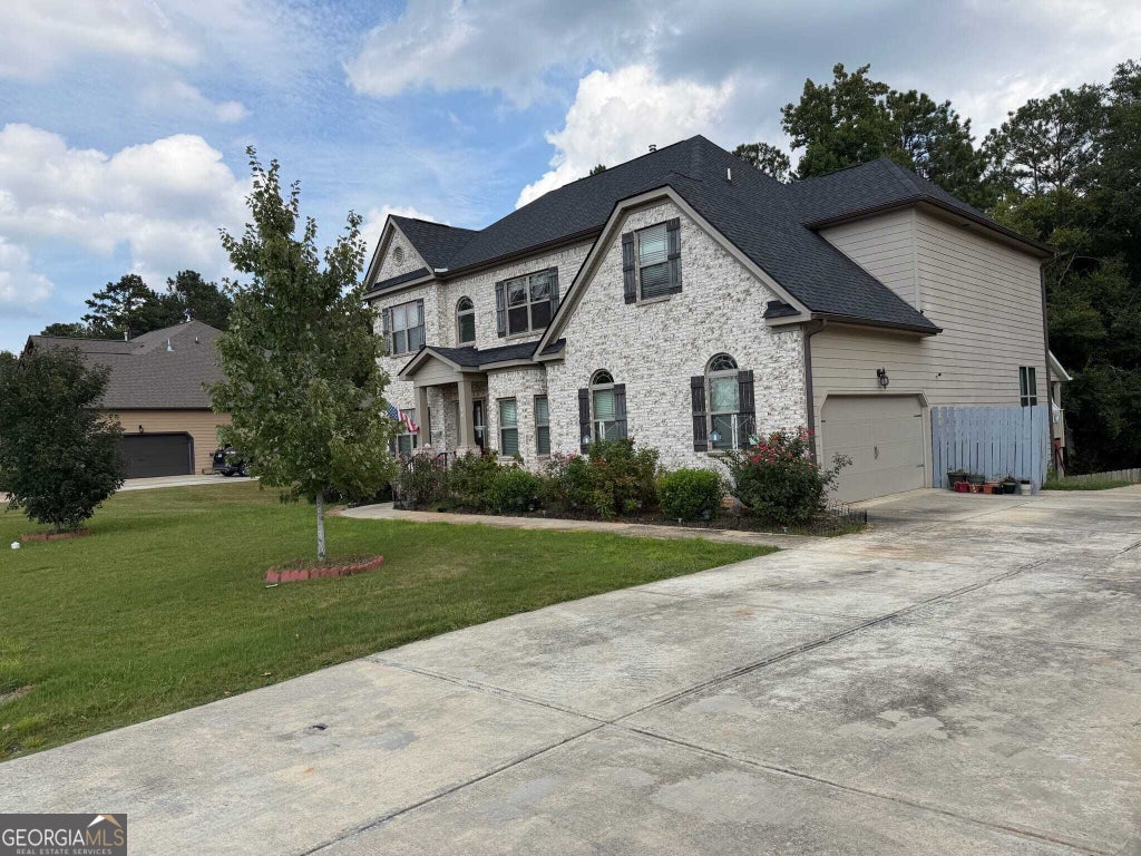 Photo of 60 Charleston Drive, Senoia, GA 30276 (MLS # 10835677)