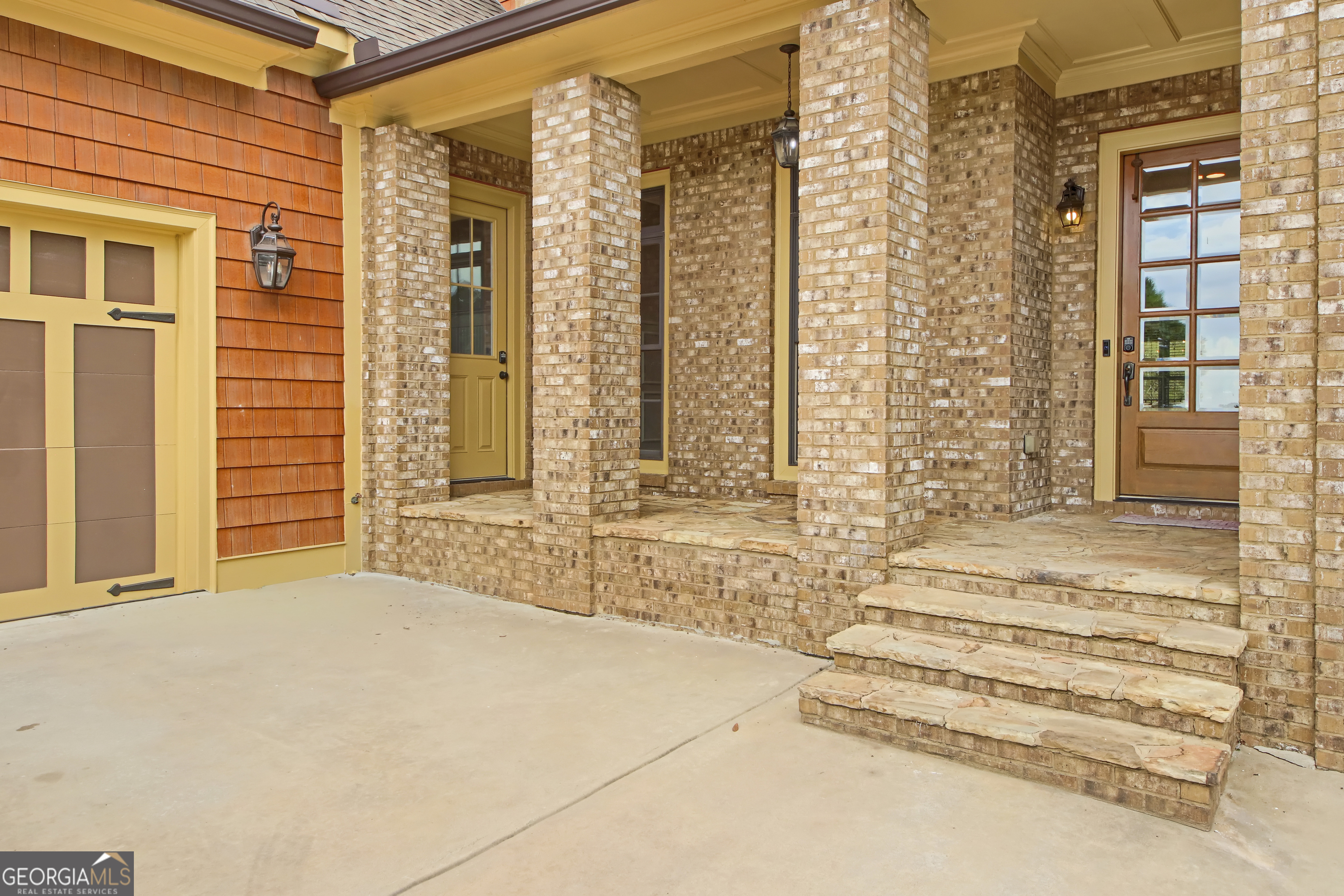 1049 Highland Village TRL