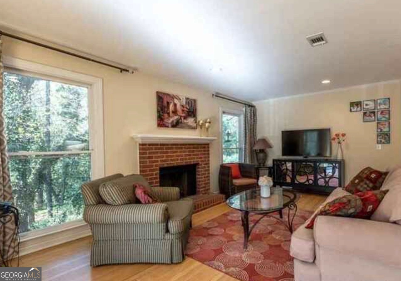 212 Abingdon WAY