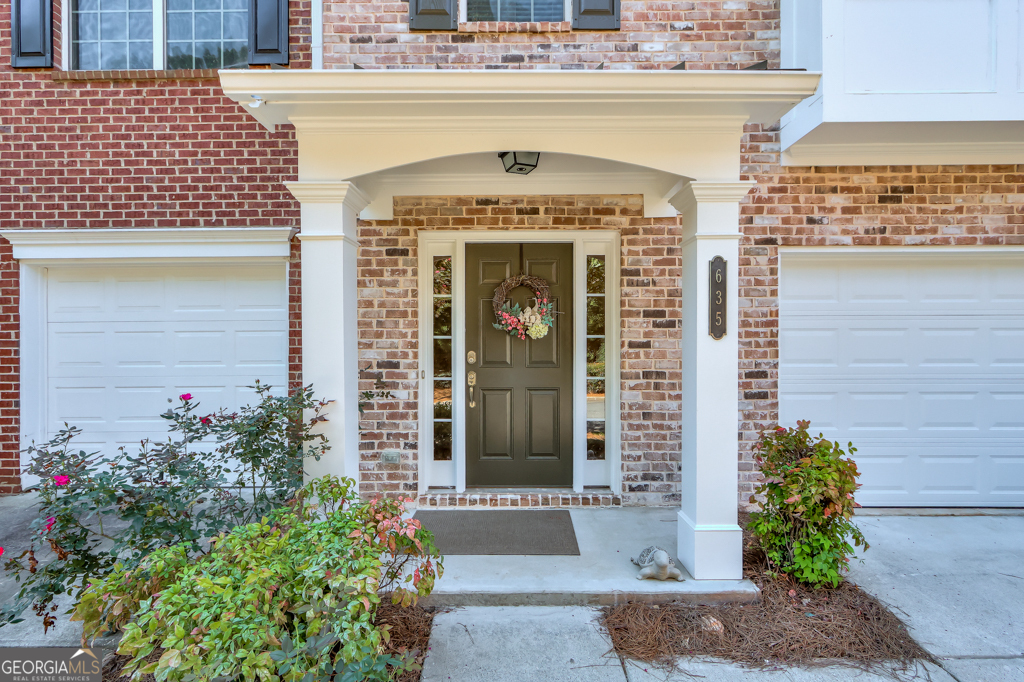 635 Coligny CT