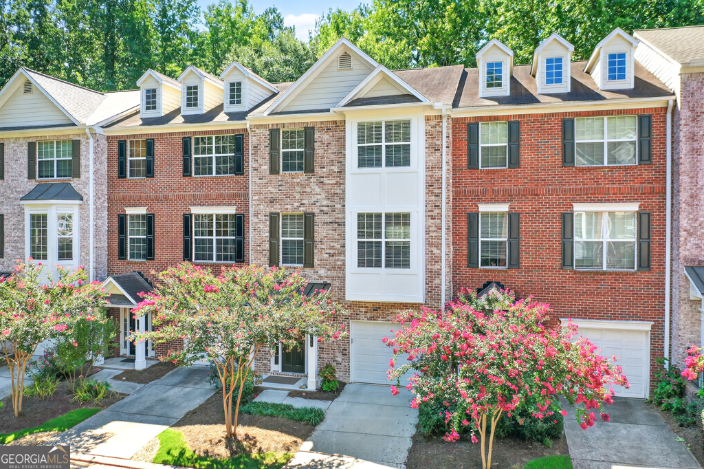 635 Coligny CT