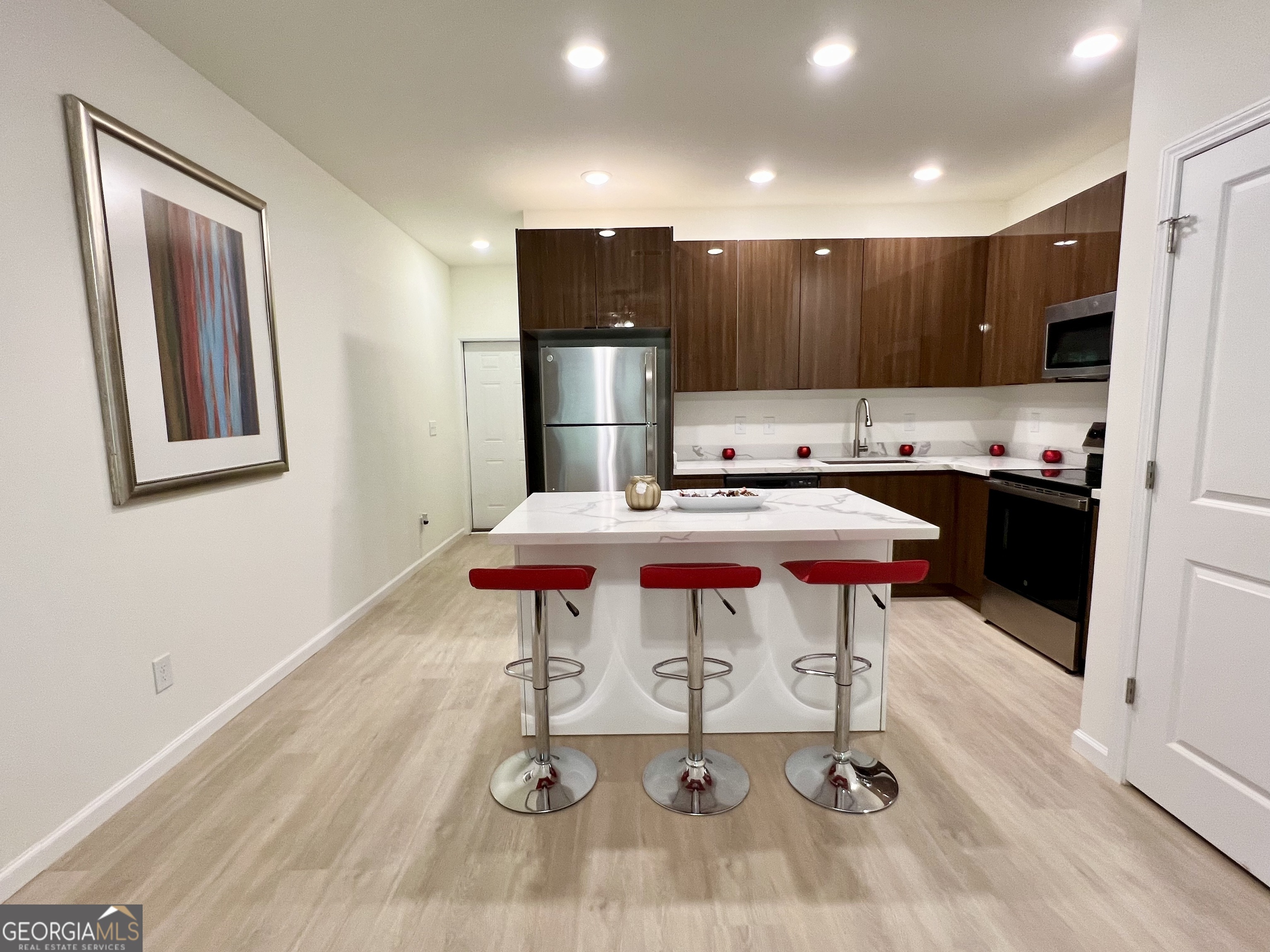 50 S Jackson ST UNIT 402