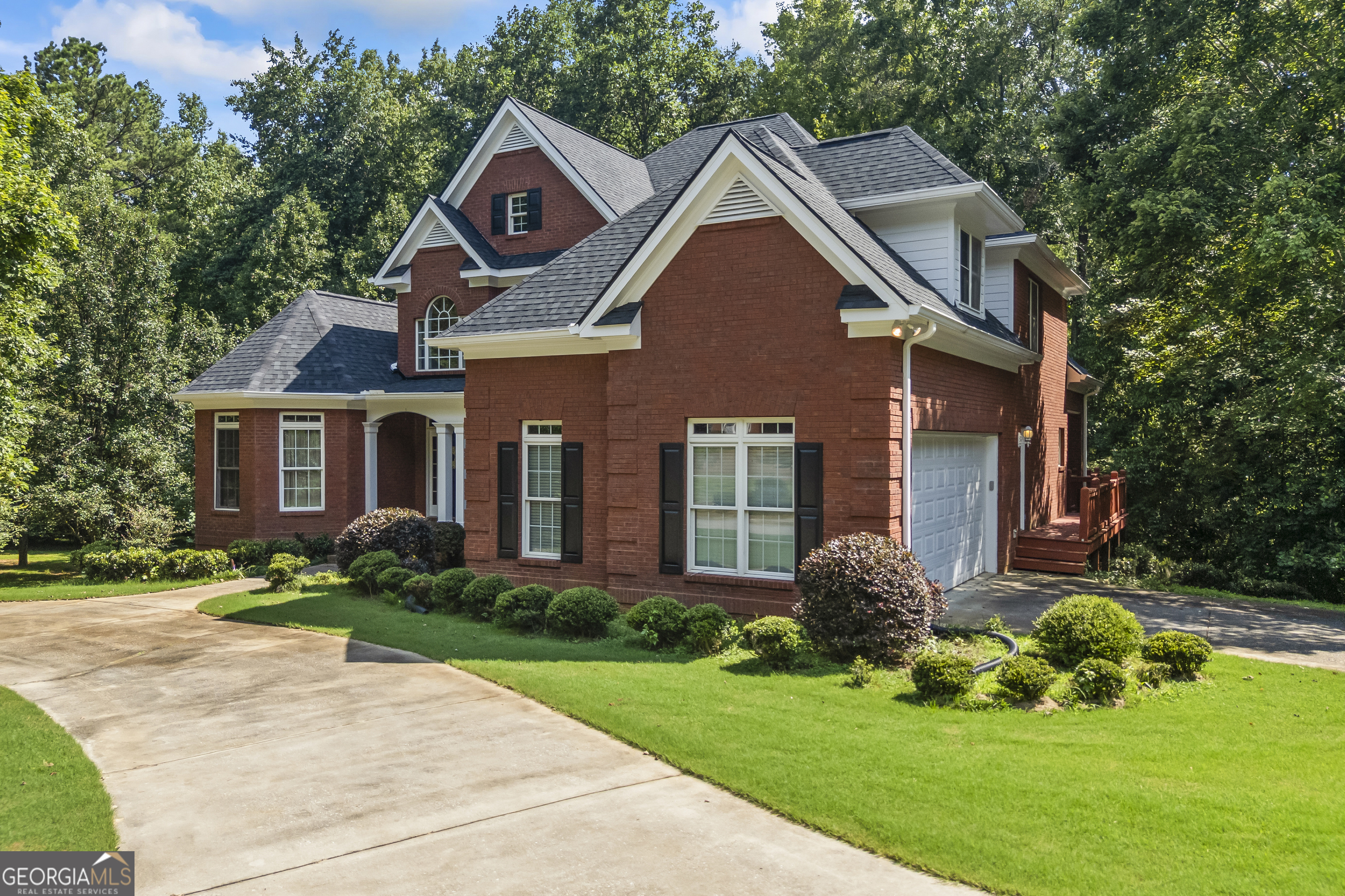 1050 Chestnut GLN