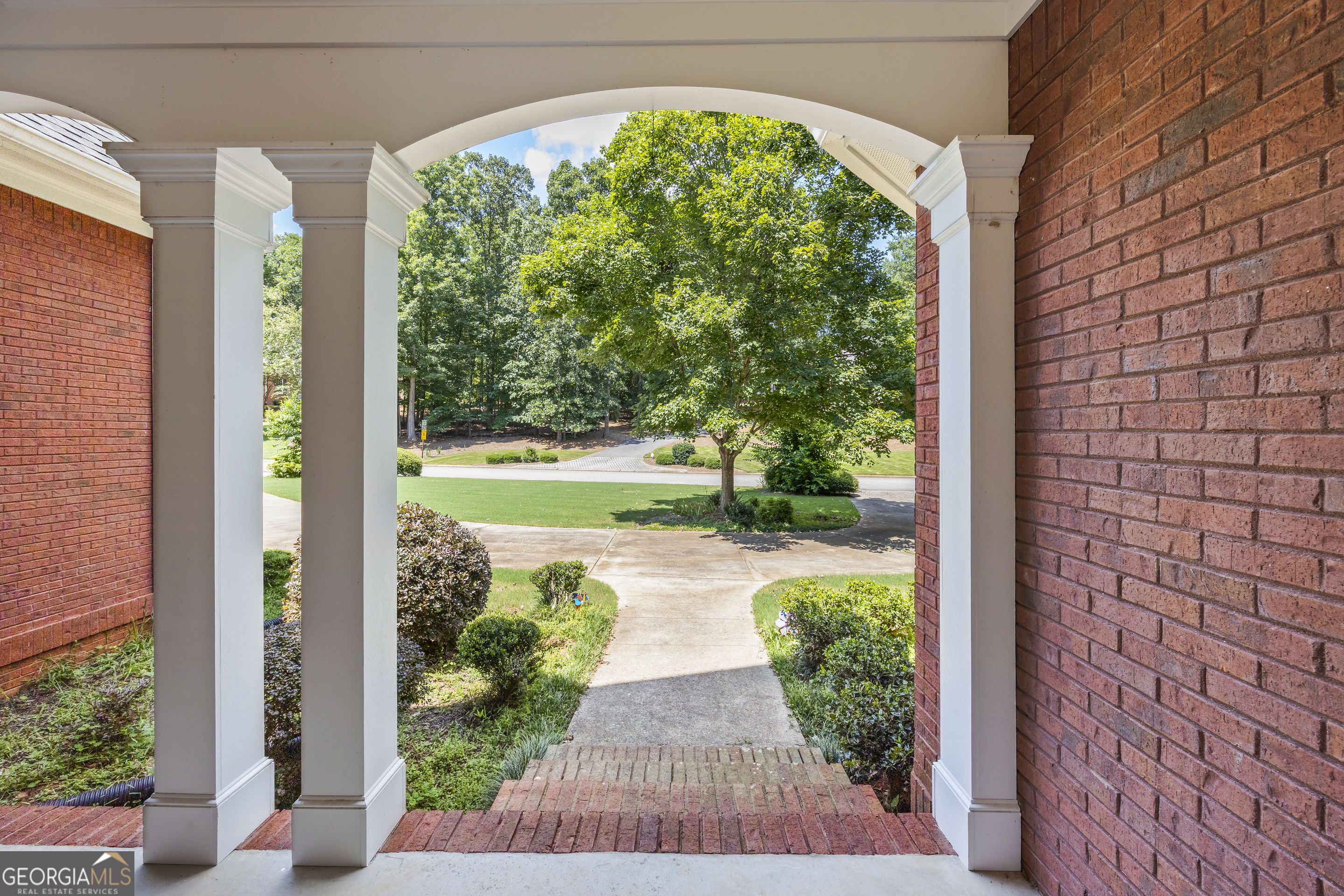 1050 Chestnut GLN