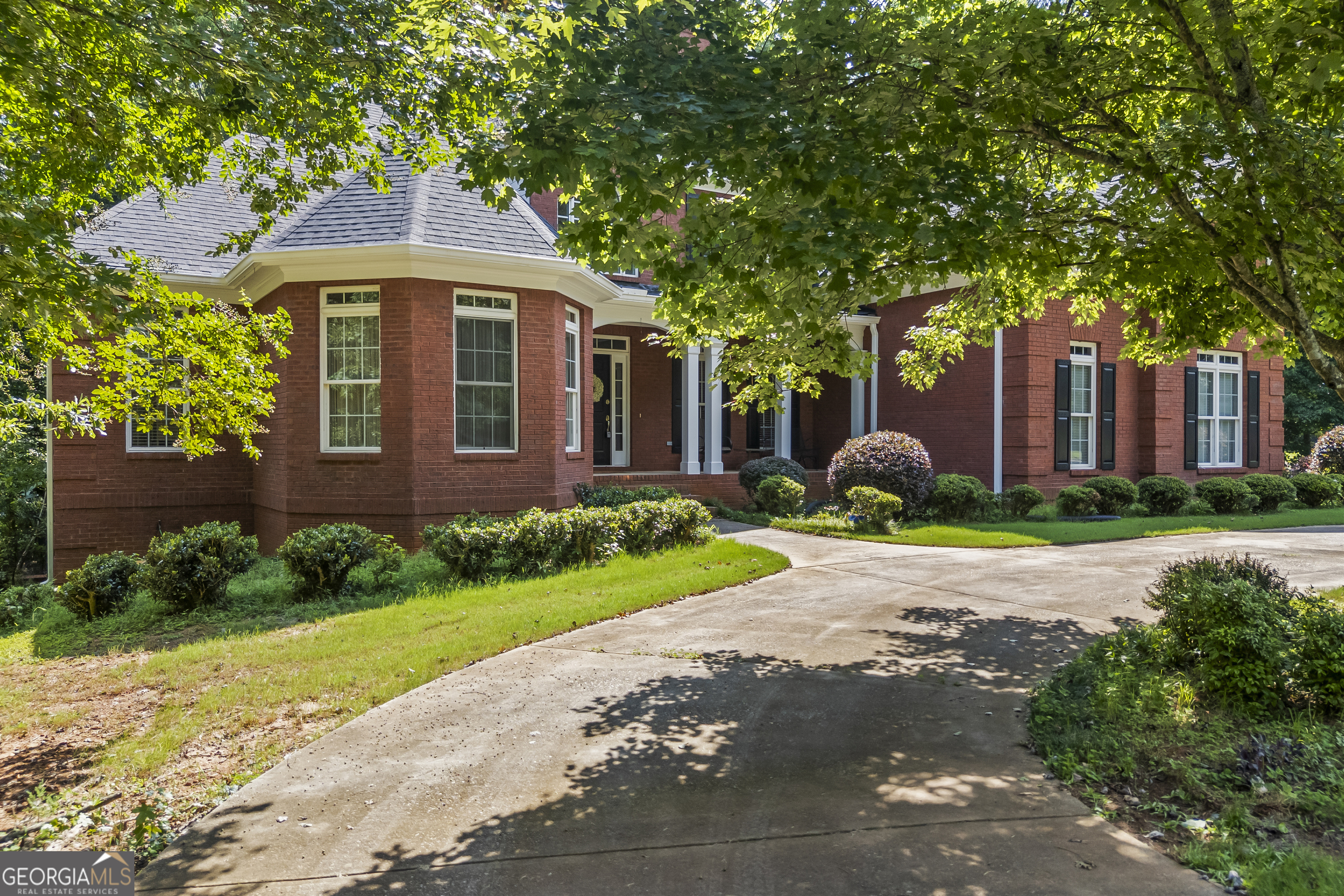 1050 Chestnut GLN