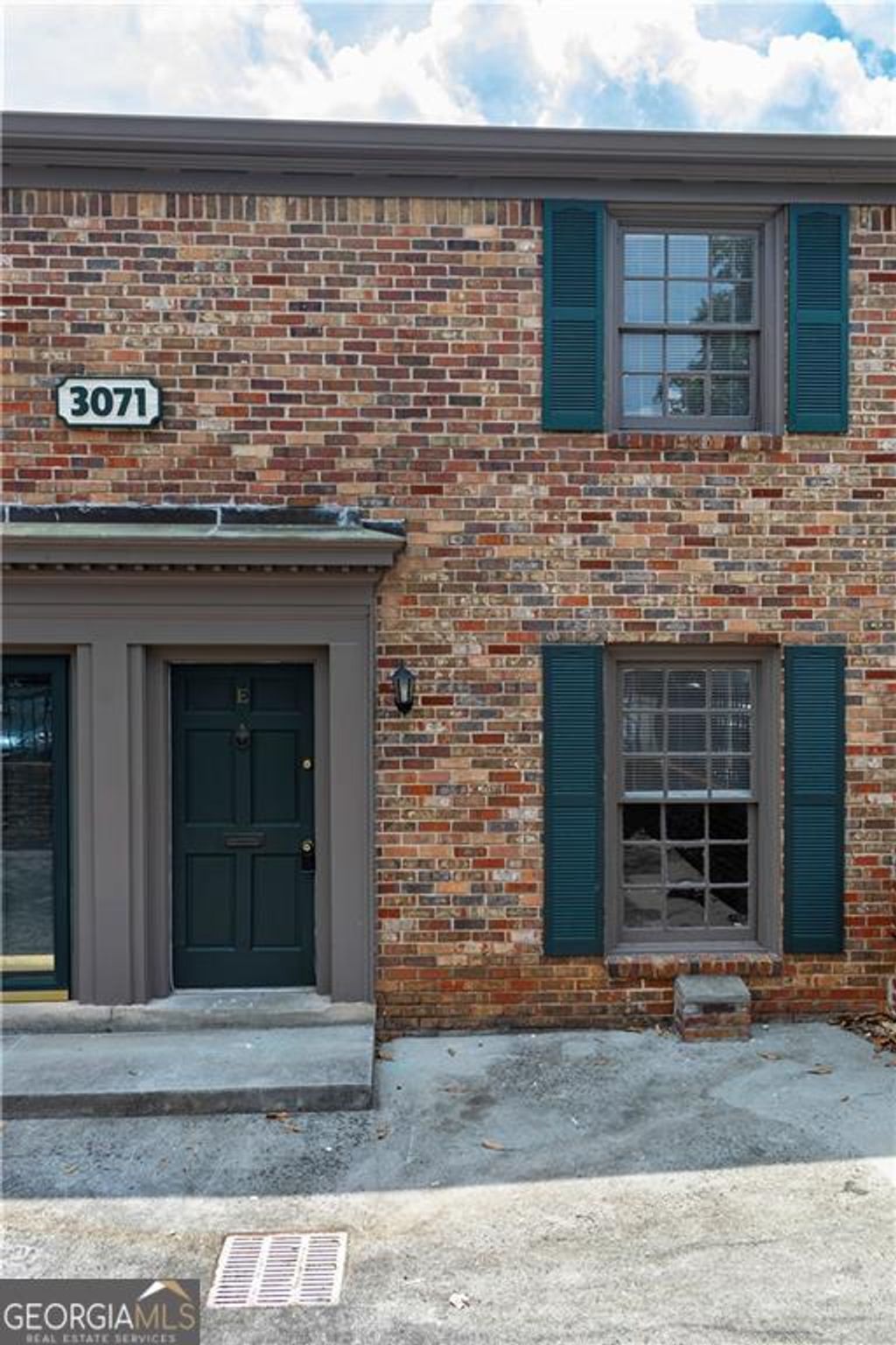 Photo of 3071 Colonial Way #E, Atlanta, GA 30341 (MLS # 10724112)
