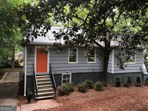 Photo of 2126 Jernigan Drive SE, Atlanta, GA 30315 (MLS # 10575319) Photo of 2126 Jernigan Drive SE, Atlanta, GA 30315 (MLS # 10575319)