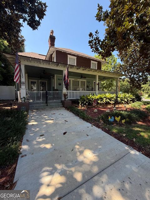 816 W Central AVE - Fitzgerald GA 31750