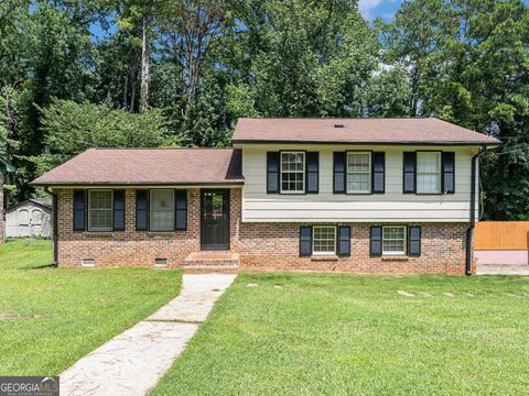 Photo of 1638 Dellwood Circle, Morrow, GA 30260 (MLS # 10575728)