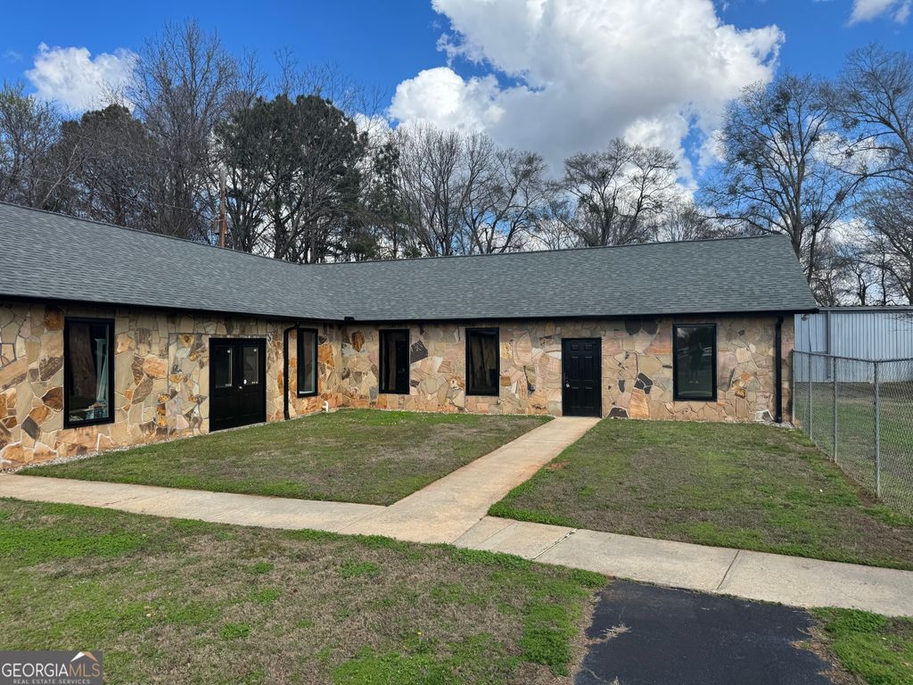 Photo of 11550 Tara Boulevard, Hampton, GA 30228 (MLS # 10755212)