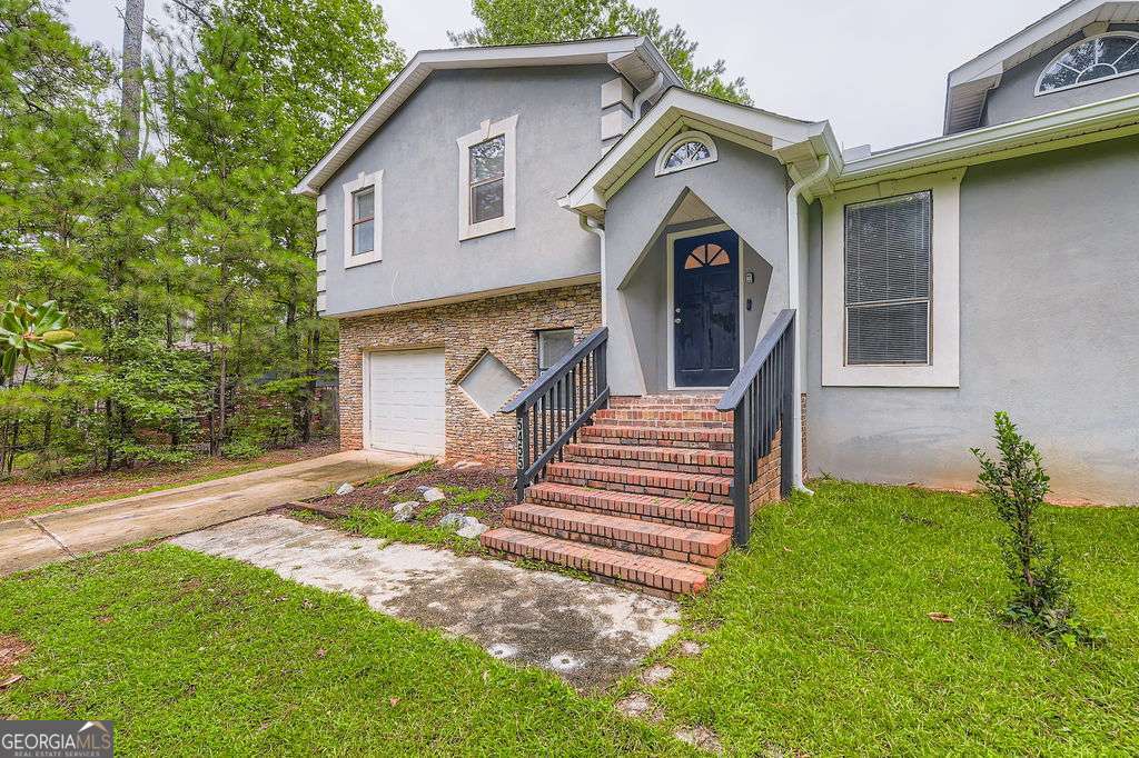 5455 Red Berry LN SW