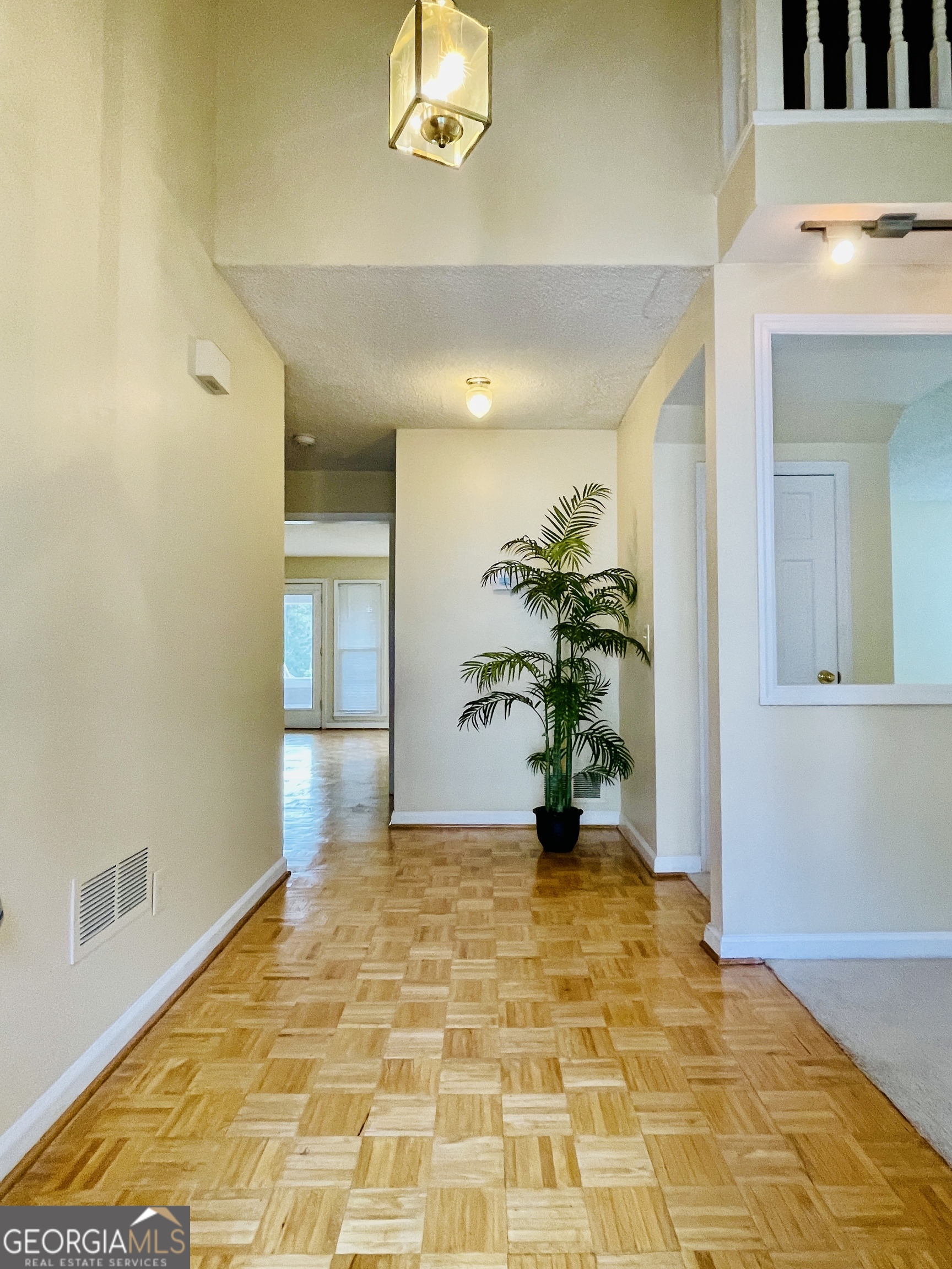 800 Meadowsong CIR