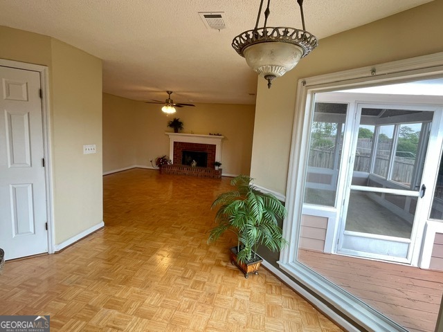 800 Meadowsong CIR