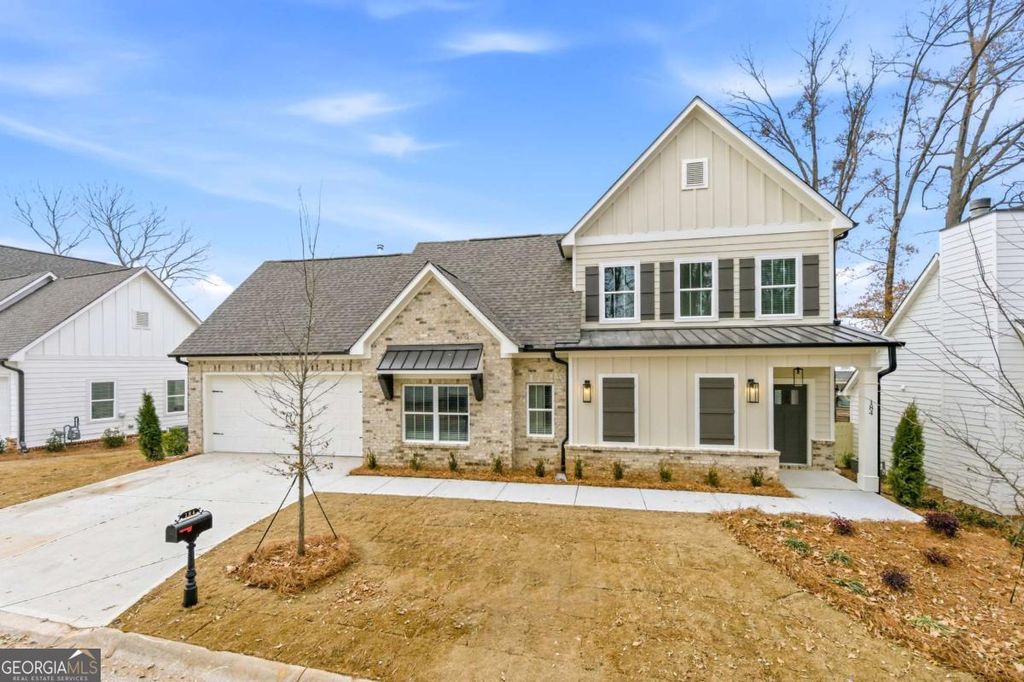 Photo of 184 Summit Avenue SE, Marietta, GA 30060 (MLS # 10758368)