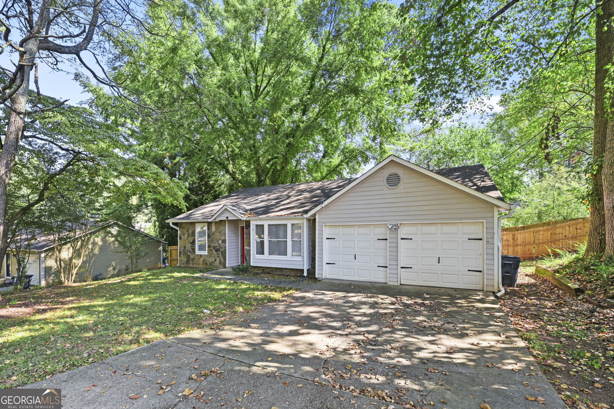 971 Clover LN
