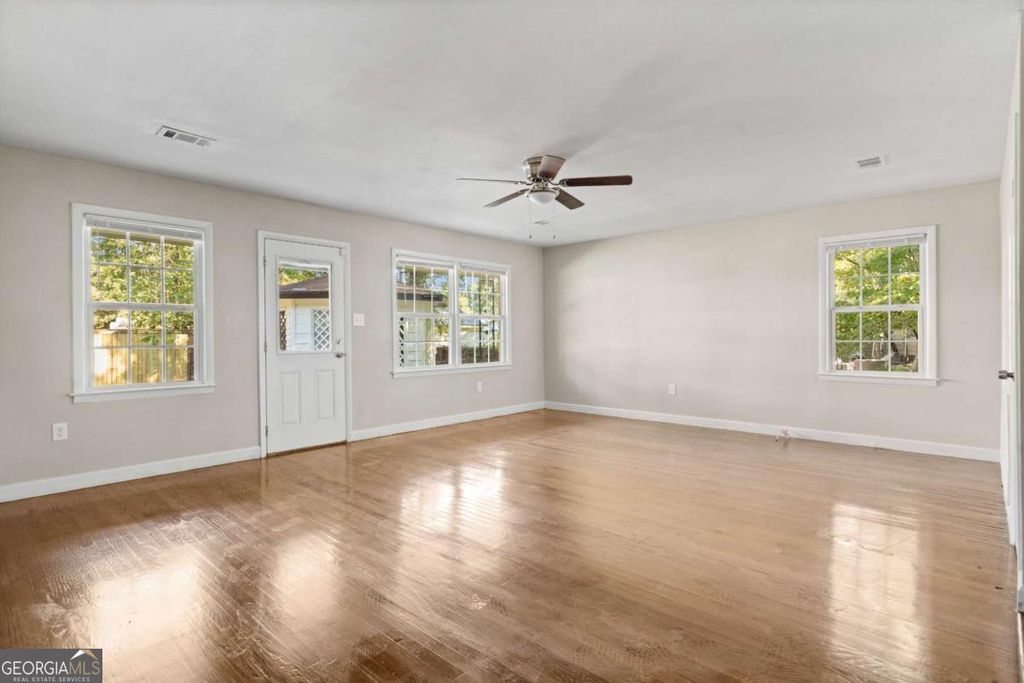 Photo of 207 Tanglewood Drive, Warner Robins, GA 31093 (MLS # 10652309)