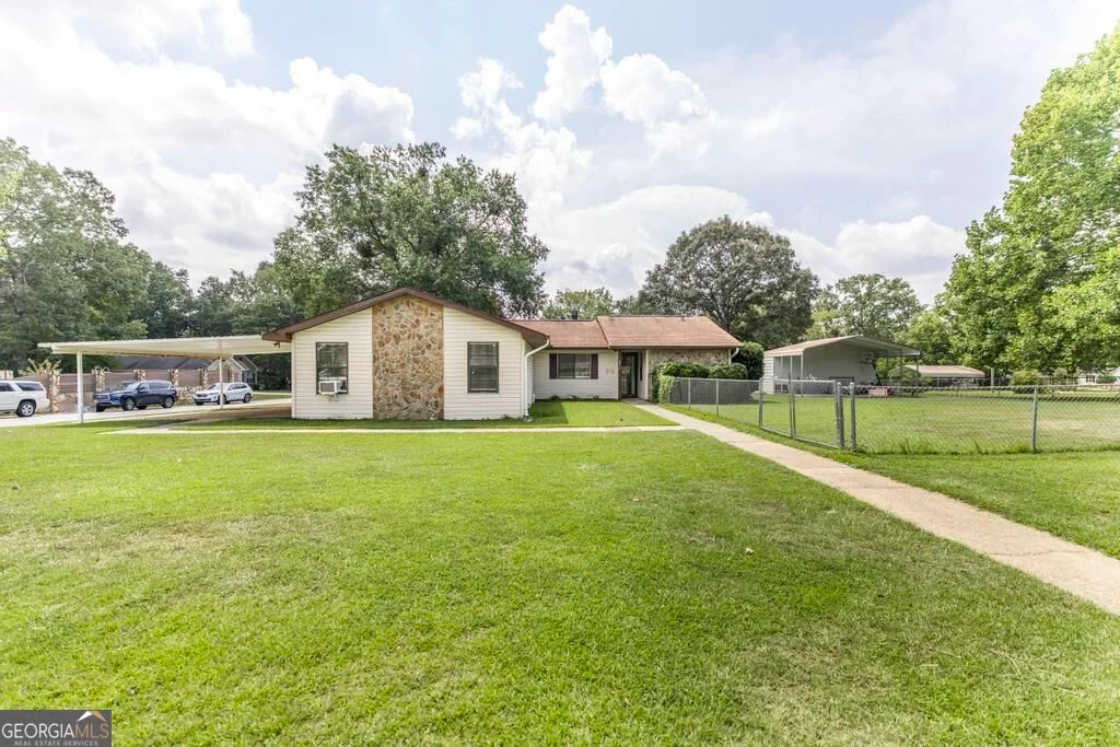 211 Hickory, Centerville, GA, 31028