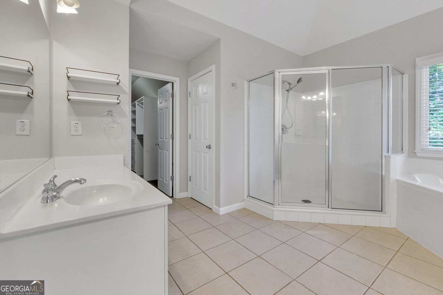 Glen Brooke - Residential