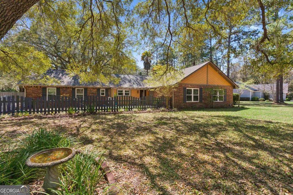 Photo of 139 Mackay Drive, Brunswick, GA 31525 (MLS # 10714740)
