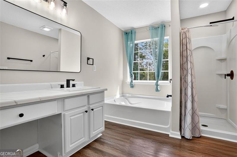 WEATHERSTONE - Residential