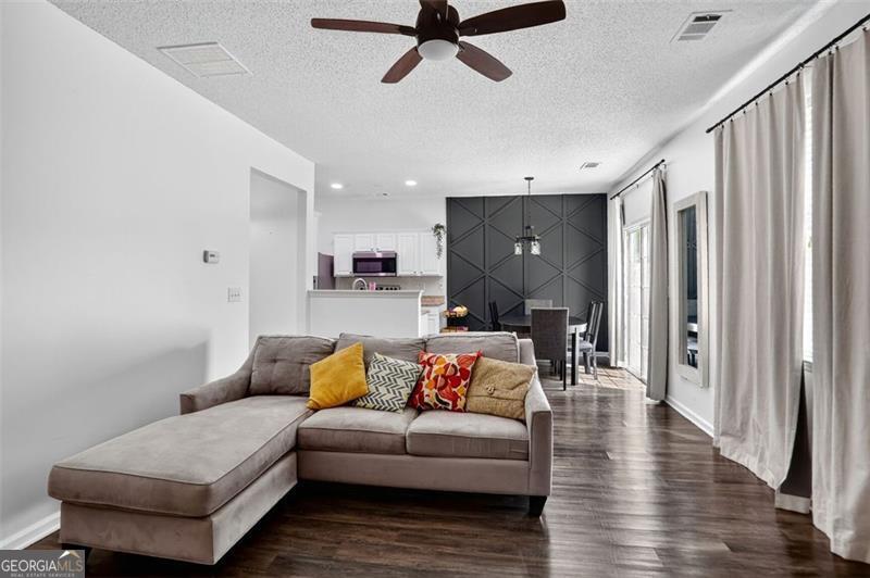 WEATHERSTONE - Residential