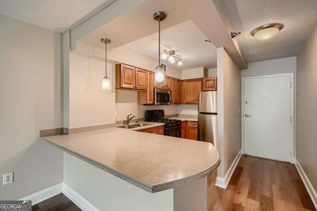 2479 Peachtree RD NE 412