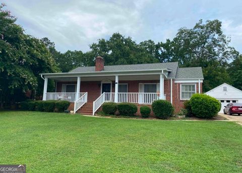 A home in Elberton