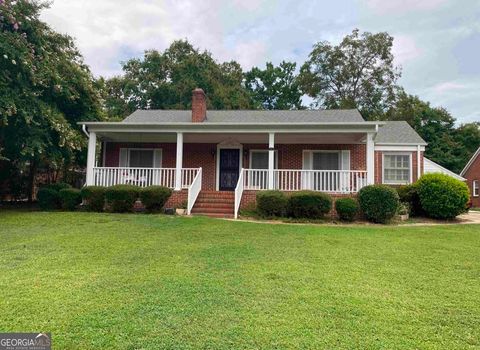 A home in Elberton