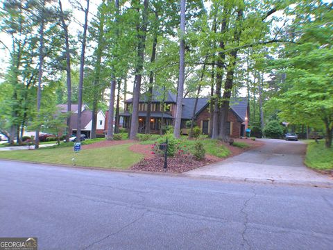 5741 Wolf Laurel LN SW Lilburn GA 30047
