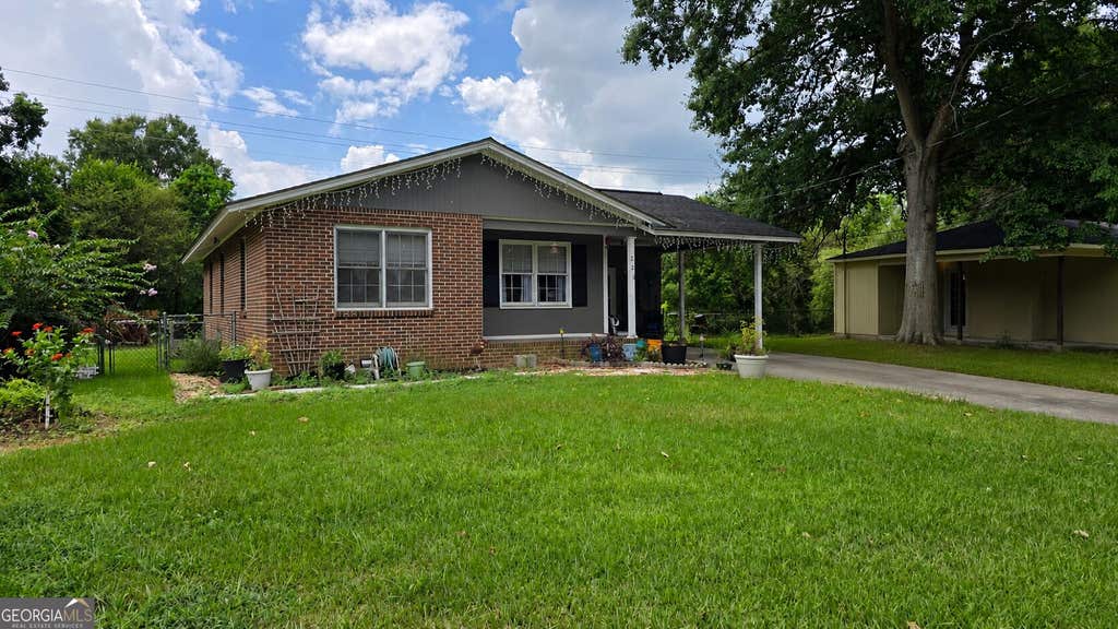 Photo of 223 Meadowridge Drive, Warner Robins, GA 31093 (MLS # 10819953)
